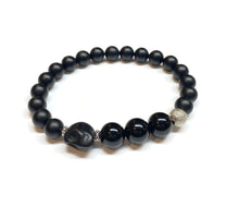 Load image into Gallery viewer, Howlite Skull Bali Beads and Black Onyx Beaded Bracelet
