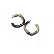Load image into Gallery viewer, Mother-of-pearl / Horn hoop earrings

