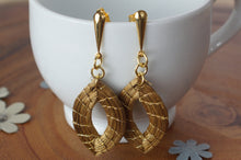 Load image into Gallery viewer, Marquise Earrings
